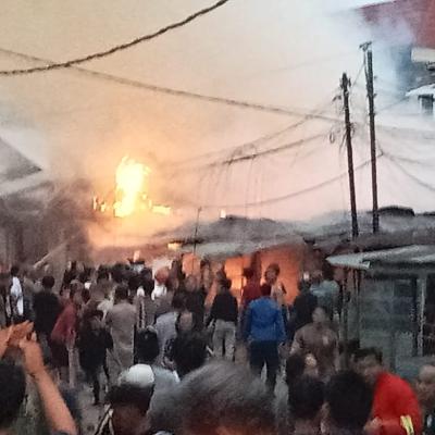 Kebakaran Hebat Terjadi di Dekat Pasar Parit 1 Kuala Tungkal, Api Berhasil Dipadamkan