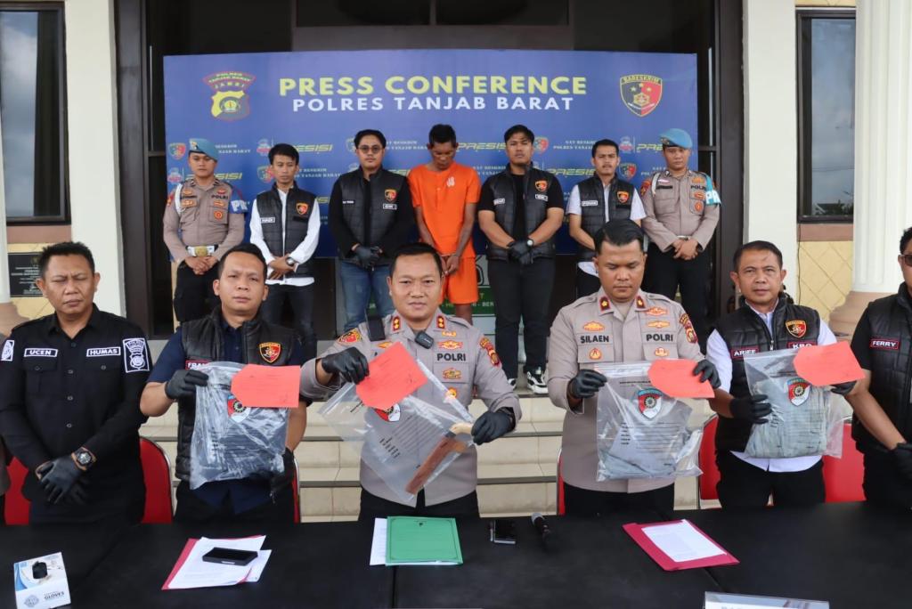 Polres Tanjab Barat Ungkap Motif Penikaman Maut di Kampung Nelayan, Pelaku Ternyata Residivis