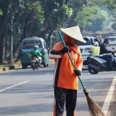 Petugas Kebersihan Kota Jambi Demo Tuntut Gaji Setara UMP, Wali Kota Janjikan Perbaikan Sistem