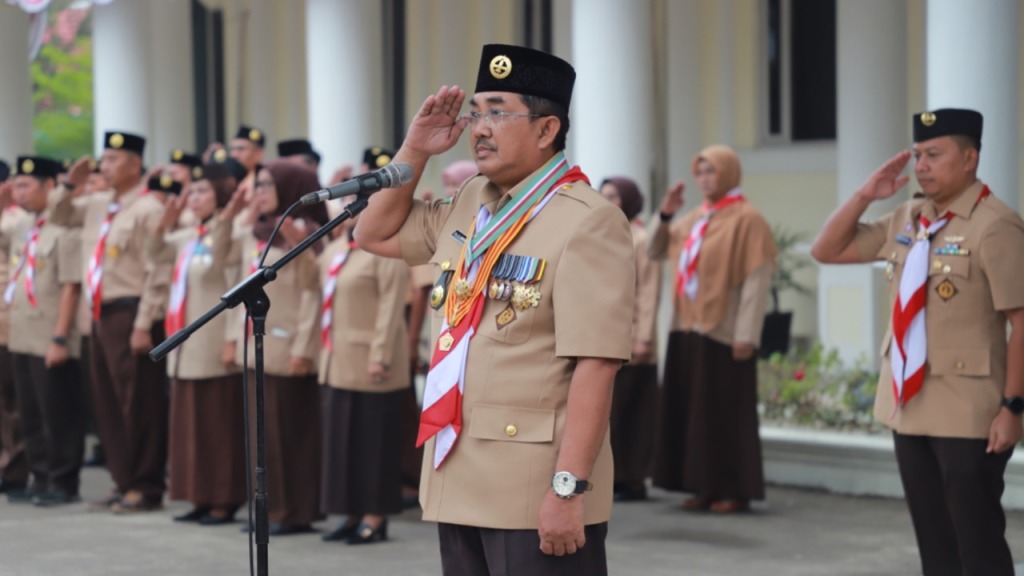 DI ADAKAN UPACARA HUT PRAMUKA KE-63 DI KANTOR BUPATI TANJUNG JABUNG BARAT