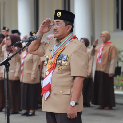DI ADAKAN UPACARA HUT PRAMUKA KE-63 DI KANTOR BUPATI TANJUNG JABUNG BARAT