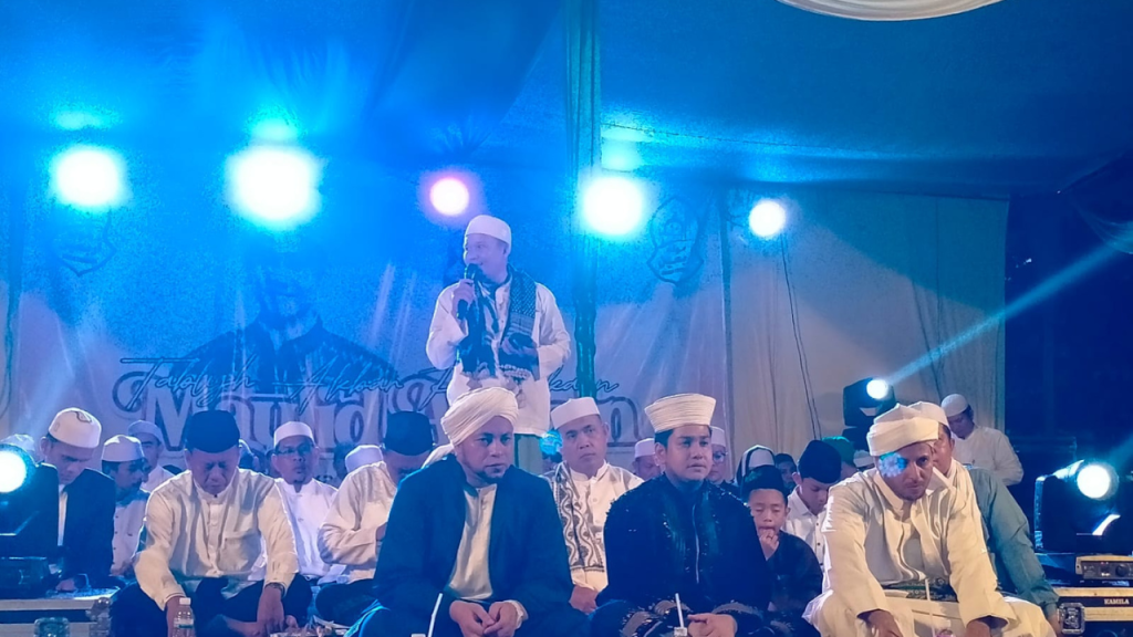 Datangkan Syakir Daulay untuk membuka Tabligh Akbar pada Malam Pertama Rabiul Awal