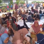 Blokade Jalan, Warga Jambi Demo Tolak Stockpile Batu Bara