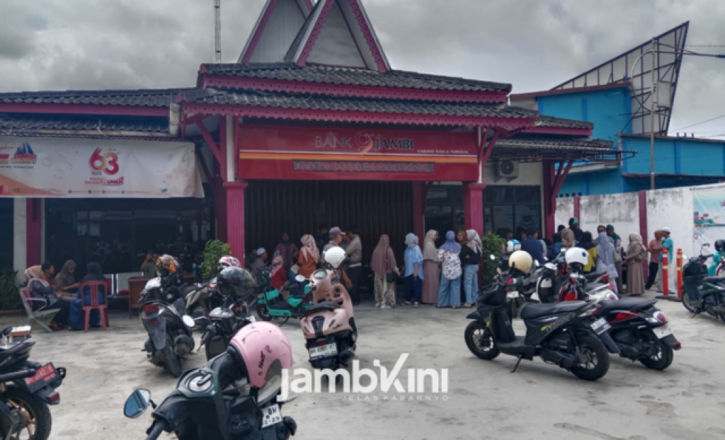 Nasabah Laporkan Kendala Rekening di Bank Jambi Kuala Tungkal, Akses dan Saldo Dipertanyakan